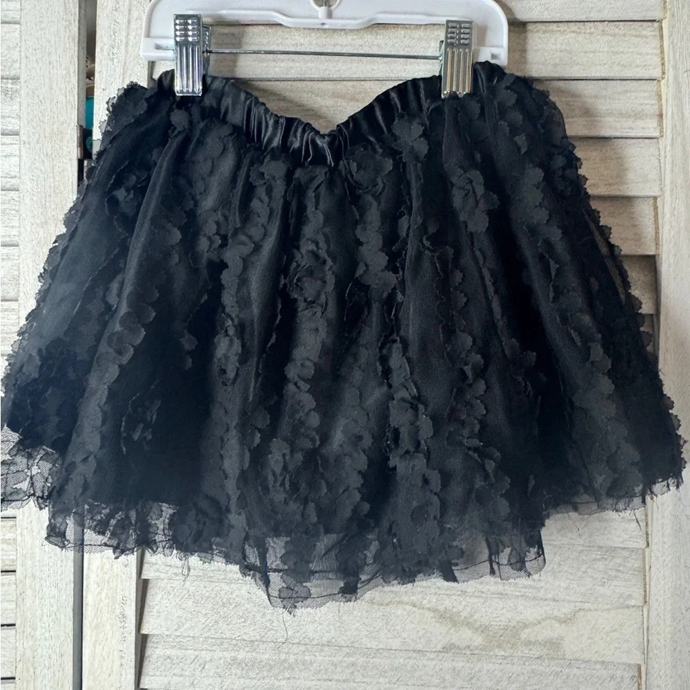 The Children’s Place Black Tulle Flower Skirt 3T Girls Lace Party Twirl Dressy